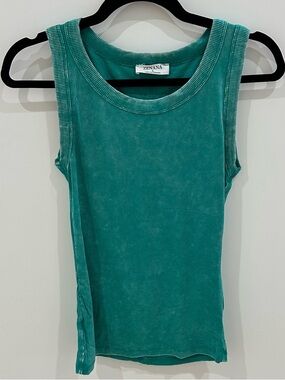 NWOT Zenana Ribbed Acid Washed Scoop Neck Tank Top Size L